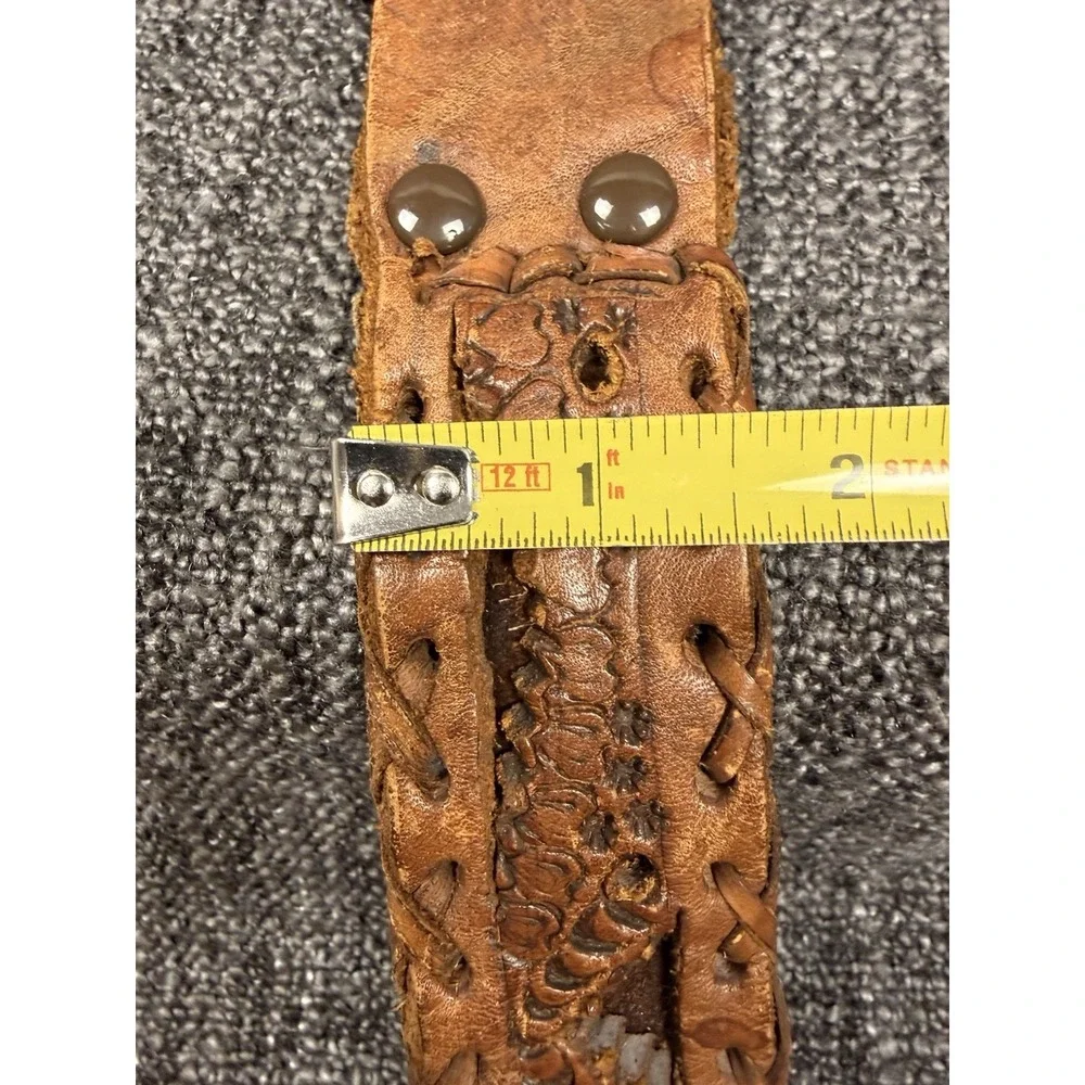 Vintage 1970s Handmade Mexico Tooled Leather Boho Western Belt
